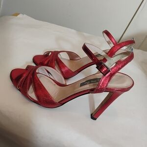 SJP by Sarah Jessica Parker  Westminster 36 Metallic Size 36